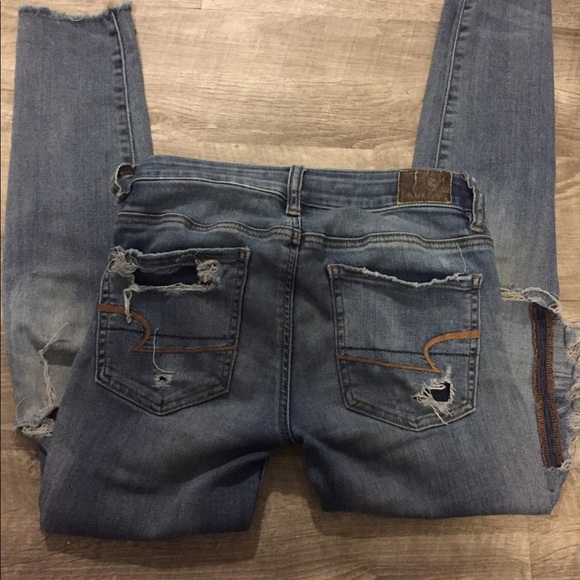 American eagle ripped jeans - Picture 4 of 6
